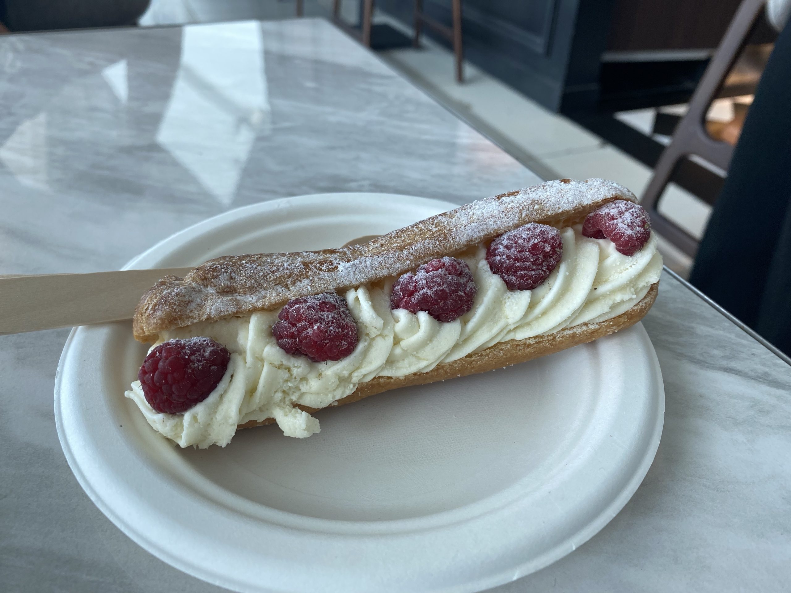 Eclair berry